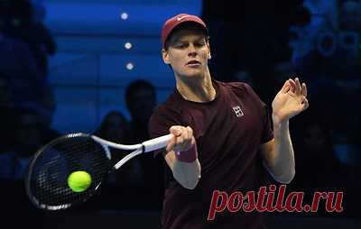 Синнер вышел в полуфинал Итогового турнира ATP. Во втором туре группового этапа он победил представителя Германии Александра Зверева