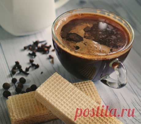 Узнала, как вкусно варить кофе. Делюсь с вами технологией приготовления насыщенного напитка в турке. | Поля - Моля | Дзен
