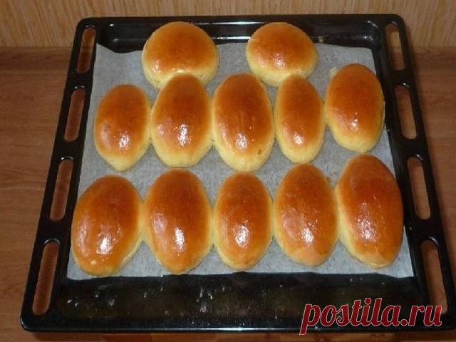 Пышные бабушкины пирожки.

Рецептов пирожков много, но определиться , какой лучше, трудно. Хочется испробовать все рецепты. Если у Вас такого нет, то попробуйте. По этому рецепту, всегда получаются пышные и не черствеющие пирожки. А может быть просто не успевают почерстветь, потому что съедаются очень быстро.

Ингредиенты:

Тесто:
2 кг муки
Дрожжи 2 пакетика
Молоко/вода 3 стакана
Сахар 8-10 ст. л.
5 яиц
250 гр. сливочного масла (маргарина)
Соль 3 ч.л.
Начинка любая

Опара:...