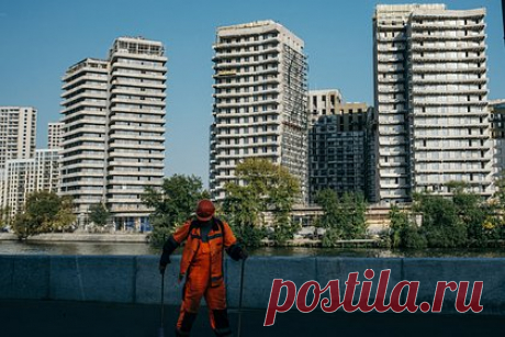 Возможный запрет льготной ипотеки на «однушки» объяснили. Семьям нужно ограничить выдачу ипотеки на «однушки», считает аудитор Счетной палаты Наталья Трунова. Ипотечные госпрограммы призваны сделать комфортное жилье доступным для тех категорий граждан, которые не могут его позволить. При этом, если речь идет о семье, однокомнатная квартира не подходит под описание комфортной.