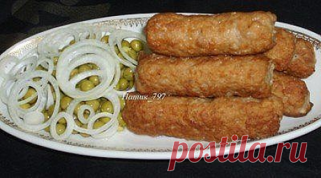 Мититеи – молдавские маленькие колбаски

Мититеи - это молдавские маленькие колбаски. Обычно их готовят на гратаре или гриле. В нашей семье их всегда готовили по этому рецепту, адаптированному к домашним условиям! Мититеи получаются очень сочными, нежными и безумно вкусными!!!! А аромат не оставит никого равнодушным!!!

Нам понадобится:

Свинина - 700 г
Говядина - 300 г
Соль, перец - по вкусу
Сода (обязательно!) - на кончике ножа, можно 0,5 ч.л.
Крахмал (примерно) 2 ч.л.
М...