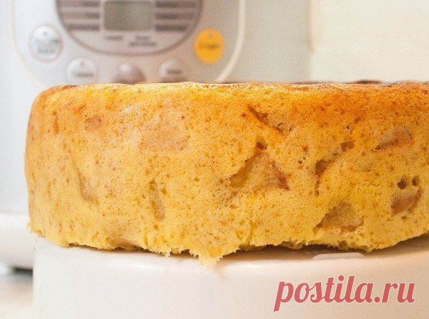 Пышная шарлотка с яблоками в мультиварке.