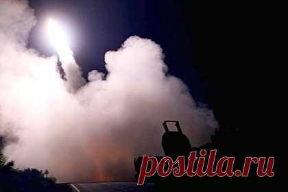 ВСУ нанесли удар из РСЗО HIMARS по развязке Рубежное-Кременная. Вооруженные силы Украины (ВСУ) нанесли удар из американской реактивной системы залпового огня (РСЗО) HIMARS по дорожной развязке Рубежное-Кременная. Об этом сообщает Telegram-канал WarGonzo. По данным канала, всего было выпущено шесть ракет, боеприпасы были с поражающими элементами.