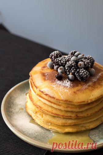 Перфектните Пухкави Палачинки – CakeAndPancake