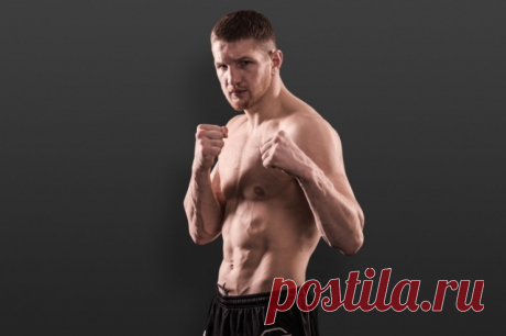 Боец MMA Минеев в декабре вернется в зону СВО. В ночь на воскресенье боец одержал победу над Иваном Штырковым в поединке по правилам кикбоксинга.