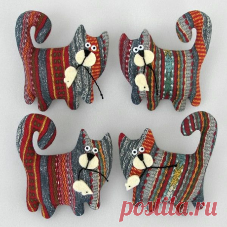 Незатейливые яркие игрушки