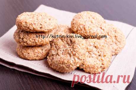 Арахисовое творожное печенье и Тыквенный кекс с ванилью Всем доброе утро! Хочу поделиться одной приятной новостью, на сайте infit опубликовали интервью со мной! Кому интересно, то велкам))) Сегодня у меня два рецепта ароматное и простое печенье, и такой же простой кекс. Все, как я люблю! Рекомендую! 40 г жареного арахиса 40 г овсяной муки 20 г кокосовой…