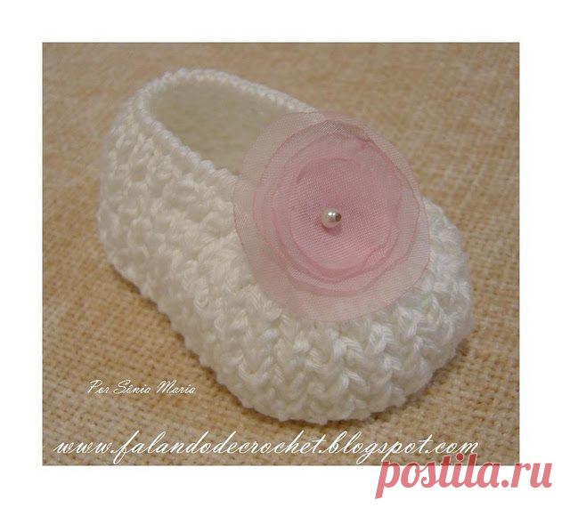 Вязание крючком детям/Носочки, пинетки