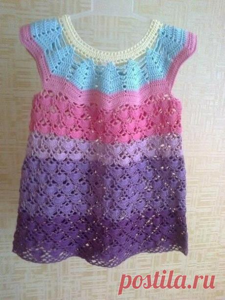 Ажурный сарафан с круглой кокеткой.