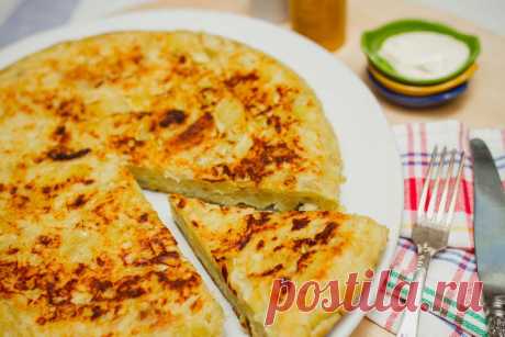 Картофельно-луковый омлет рецепт — Вкусные рецепты