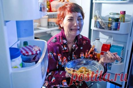Как избавиться от вечернего голода, а заодно и от лишних килограммов: рекомендации диетолога Привычка есть после 18.00 приводит к увеличению веса. Но как отказаться от вечернего приема пищи, если голод нестерпимый? Даем работающие подсказки в сегодняшней статье!