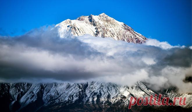 Корякская сопка. Фотограф: Юрий Смитюк.  Подробнее на ТАСС:   
http://tass.ru/spec/kamchatka  |  Осенняя Камчатка - Туризм на Камчатке - Вулканы Камчатки