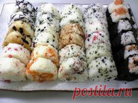 Онигири — японские рисовые колобки