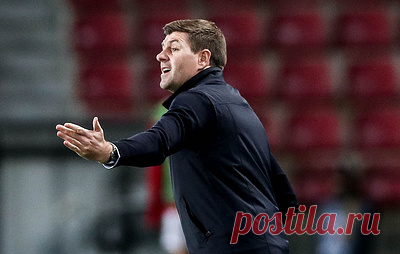 Тренер "Астон Виллы" Джеррард заразился коронавирусом. Специалист пропустит матчи чемпионата Англии с "Челси" и "Лидсом"