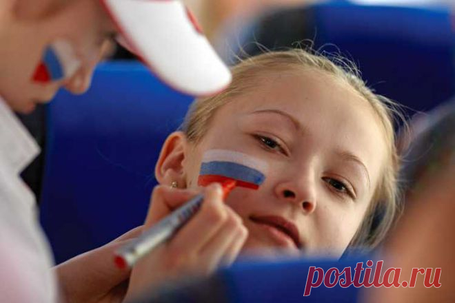 ПОЧЕМУ НАШИ ДЕТИ УВЕРЕНЫ В УЩЕРБНОСТИ НАШЕЙ СТРАНЫ?