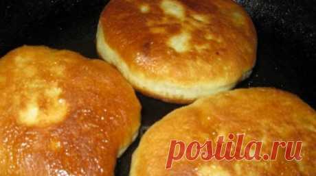 Сочные беляши с мясом на кефире. Рецепт с видео
Признайтесь, что хоть раз тянулись на запах горячих пирожков и беляшей с мясом, исходящий из какого-нибудь лотка на улице?
Но зачем покупать их где-то, если можно приготовить беляши дома, ведь д…