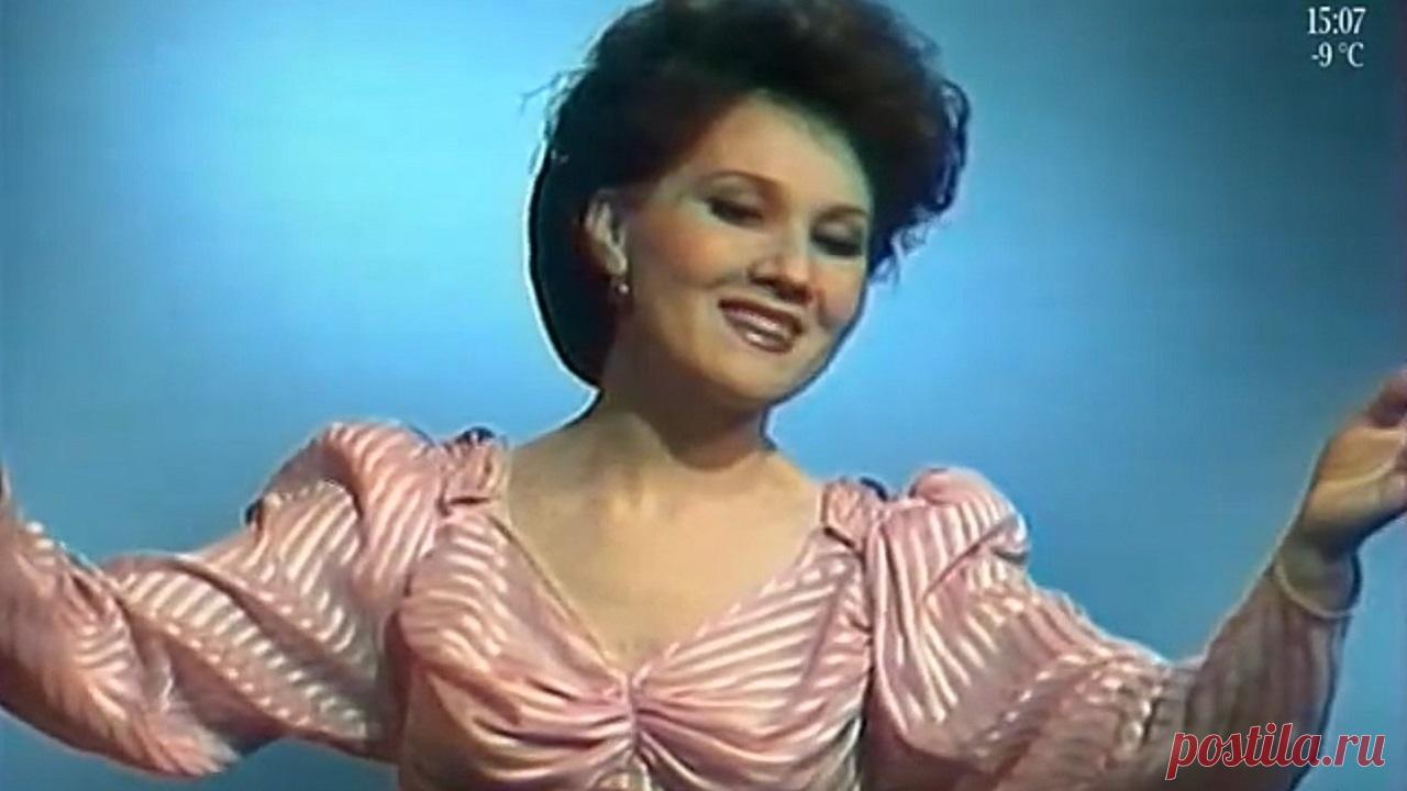 Зиля Сунгатуллина - Унсигез яшем
Зилә Сөнгатуллина - Унсигез яшем
Әнвәр Бакиров көе, Мәхмүт Хөсәен сүзләре