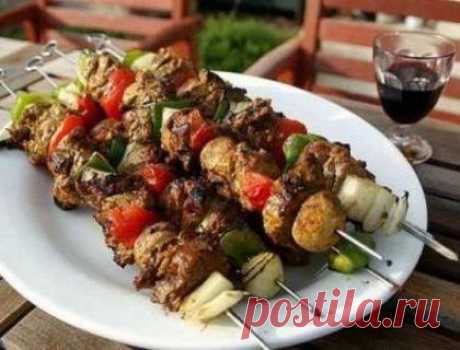 ФАНТАСТИЧЕСКИ МЯГКОЕ МЯСО НА ШАШЛЫКИ ЗА ПОЛЧАСА (3 способа) - Простые рецепты Овкусе.ру