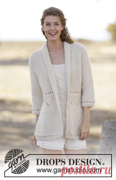 After Eight / DROPS 159-21 - Knitted DROPS jacket in moss st with lace pattern and shawl collar in ”Cloud”. Size: S - XXXL. - Free pattern by DROPS Design