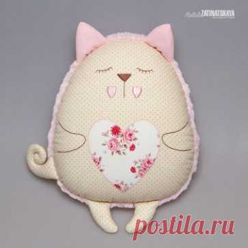 Забавные игрушки-подушки :) Идеи для вдохновения 
Автор: Наталья Затинацкая
