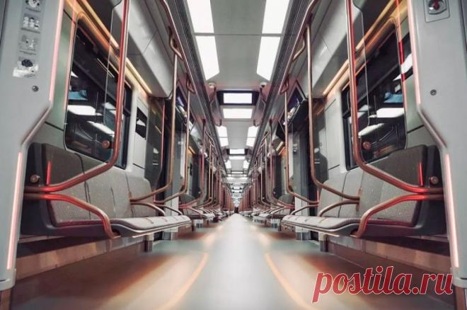 В московском метрополитене мужчина ударил ножом одного из пассажиров. Нападение произошло в ходе словесной ссоры на почве внезапно возникших личных неприязненных отношений.