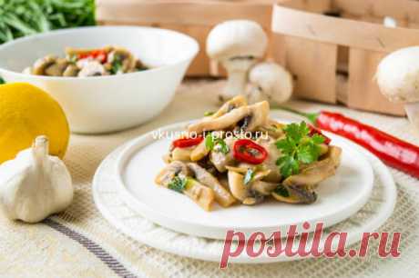 Постный салат с шампиньонами