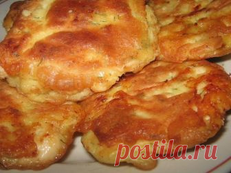 Куриная отбивная с сыром в кляре 






Ингредиенты 1 крупная куриная грудка 150 гр твердого сыра 2 яйца 2 ст. л. майонеза 2 ст. л. муки хмели-сунели соль перец укропКак приготовитьВечный вопрос - как приготовить куриную грудку чтоб …