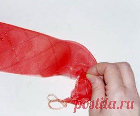 Украшение подушек цветами из лент