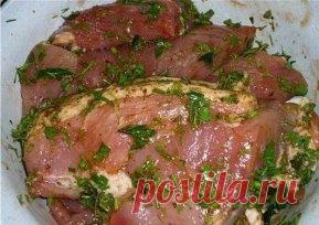 МЯСО С КАРТОФЕЛЕМ В РУКАВЕ
Вкусный рецепт на каждый день. Готовится очень просто, и подготовка продуктов занимает минимум времени. 
Мясо, приготовленное по этому рецепту, получается очень мягким и сочным, а картофель - ароматным. 
Обязательно попробуйте приготовление горячих блюд в пакете. Это очень просто и невероятно вкусно!
Ингредиенты и способ приготовления смотрите на нашем сайте http://vkusno.domarestoran.ru/recipes/4117/myaso-s-kartofelem-v-rukave.html