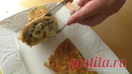 Омлетный рулет с грибной начинкой