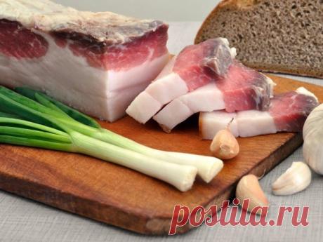 8 мифов про свиное сало Этот продукт незаслуженно клеймили вредным много десятилетий. Однако оказалось, что он не только не вреден, но даже очень полезен! Реабилитация произошла мгновенно. Ведь даже во времена гонений мало кто мог отказаться от ломтика вкусного, нежного сала в пользу «здорового образа жизни». Так что же это такое, сало?