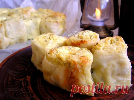 Рулетики из лаваша с творогом, сыром и зеленью