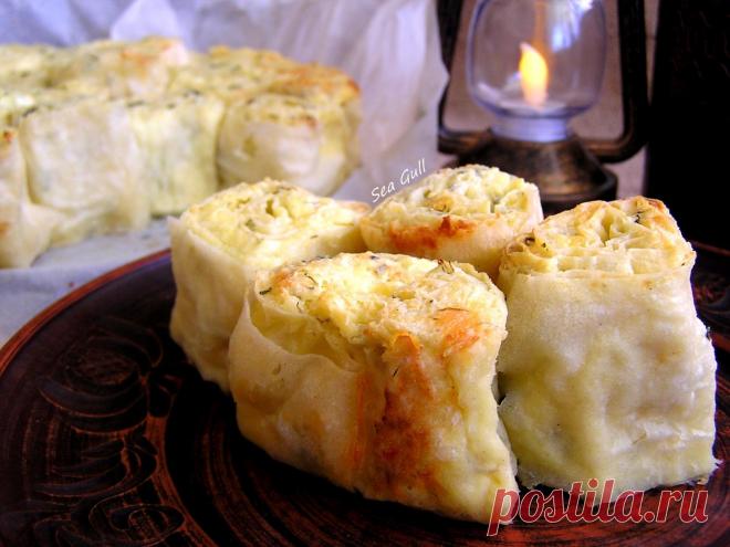 Рулетики из лаваша с творогом, сыром и зеленью