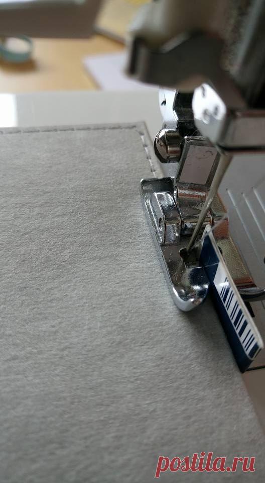 Smart trick for sewing close to edges. Put a piece of cardboard stuck in your presser foot to make sure you follow the line.