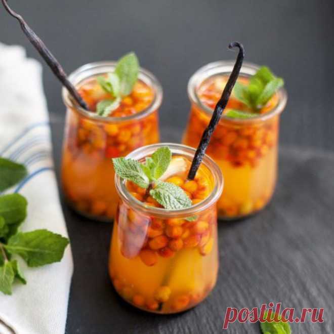 Согревающий чай для холодных дней: с чем вкуснее и полезнее? С ягодами, яблоком, медом и травами! Готовим вкусный и полезный чай, который поможет согреться и поднимет настроение осенним вечером Согревающий чай с облепихой Время приготовления:10 минут Количество:на 1 чайник Ингредиенты • 1 стакан ягод облепихи • 2 ст...