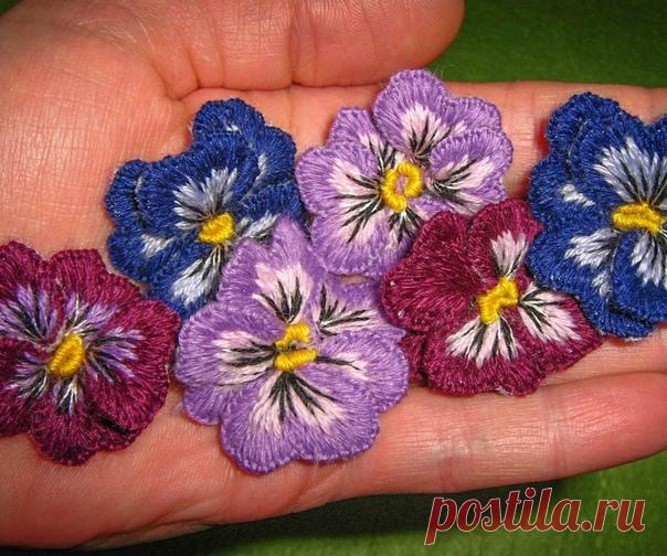 Анютины глазки