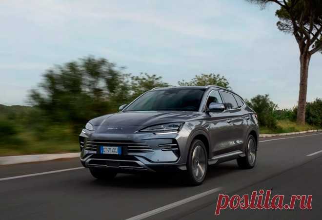BYD Seal U DM-I PHEV SUV 2025: фото, салон, характеристики