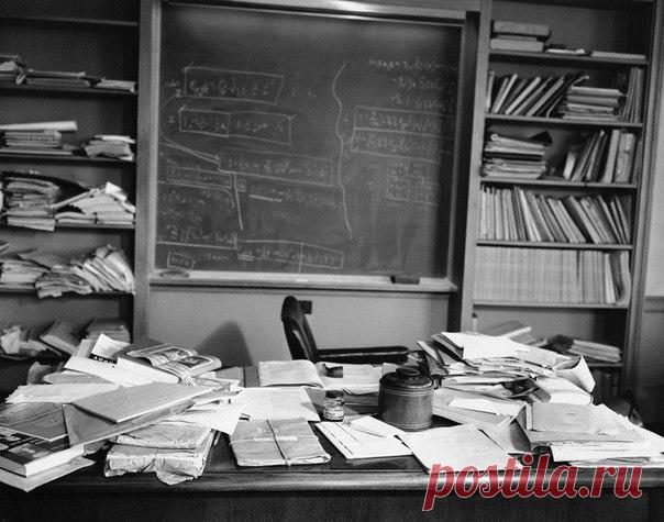 Офис Альберта Эйнштейна в Принстоне, Нью-Джерси, который он покинул в тот день и больше не вернулся / История цивилизаций!