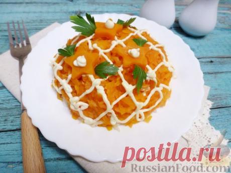 Рецепт: Слоёный салат с курицей, морковью и дайконом на RussianFood.com
