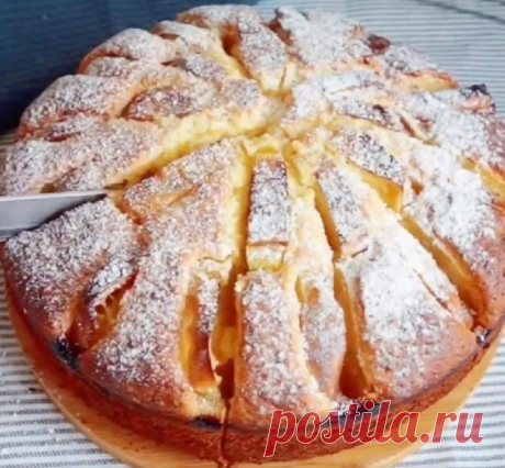 Творожная шарлотка Такой рецепт вы еще не пробовали. Вкусно как у бабули… Всегда спасает! Такой пирог влюбит в себя многих, ведь готовить его мега просто, а кушать