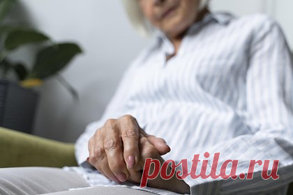 Известный ведущий рассказал об уходе за неизлечимо больной женой