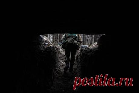 В ВСУ заявили о значительной потере западной техники в ходе наступления. Украинские военные потеряли значительное количество западной техники в ходе наступления. Атаки военных на направлении Орехов — Токмак идут тяжело. По словам источника в Вооруженных силах Украины, украинская сторона теряет людей. Во время наступления пали десятки военнослужащих.