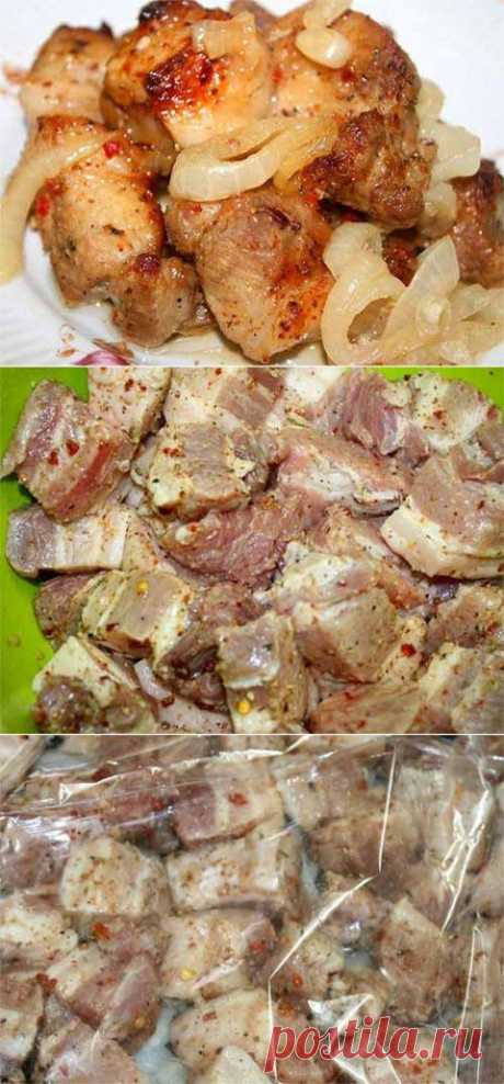 Шашлык в рукаве на луковой подушке