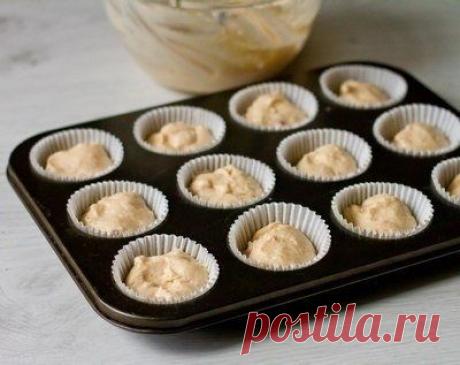 Как приготовить маффины на клубничном йогурте - рецепт, ингридиенты и фотографии