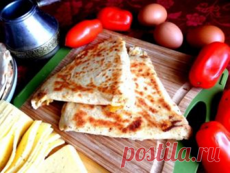 Вкуснейшая армянская ёка Лепешки из армянского лаваша выручат всех, у кого по утрам совершенно нет времени на приготовление сложных блюд, кому обычная яичница уже порядком приелась, а также тем, у кого одна только мысль об овсянке вызывает приступ непреодолимой грусти...