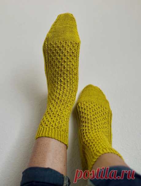 Ravelry: выкройка носков Asali от Доун Хендерсон
