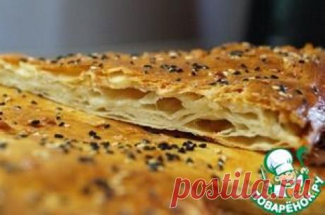 Слоеная лепешка с сыром - кулинарный