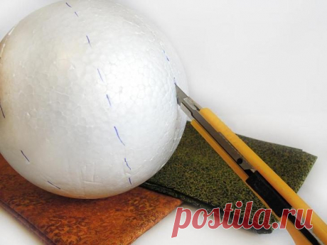 Игрушка на ёлку из пенопластового шара