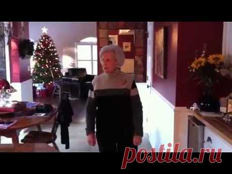 94-летняя бабушка танцует дабстеп - YouTube
