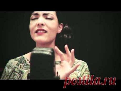 Caro Emerald - Paris (Acoustic)